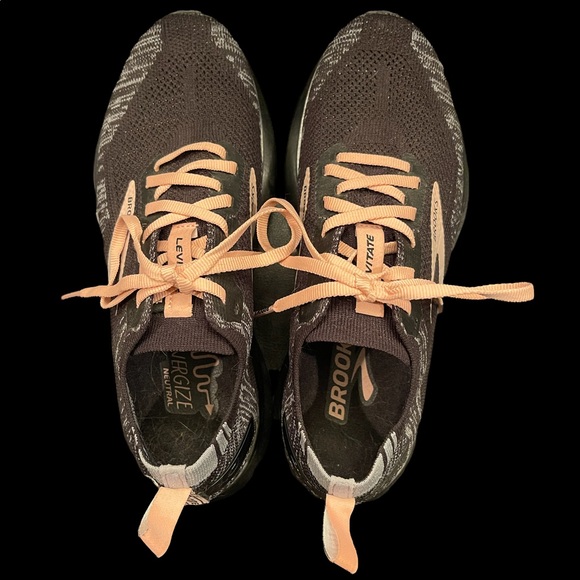 Brooks Shoes - Brooks Levitate 4 Running Shoe 7.5 EUC